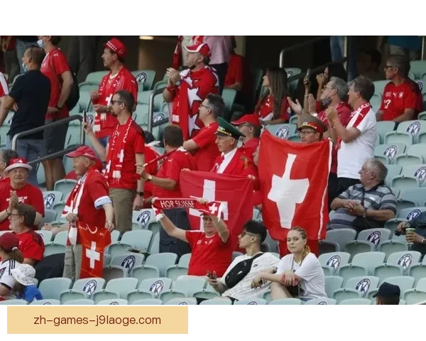 2025欧冠瑞士轮首季开启引发球迷热议与争议